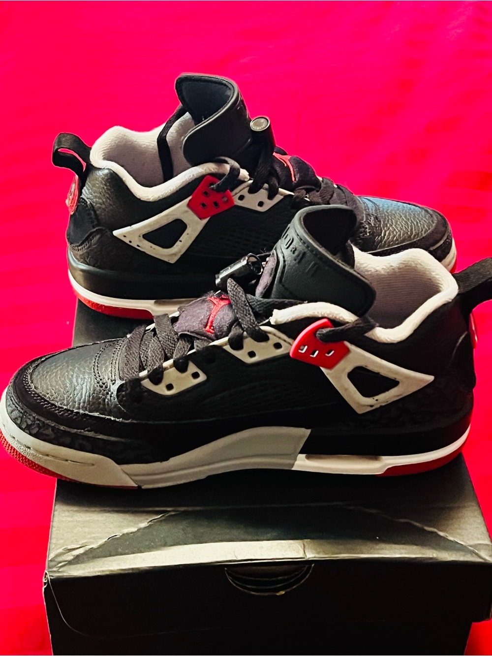Jordan Spizike Low Kids Black, Red & White Sneakers